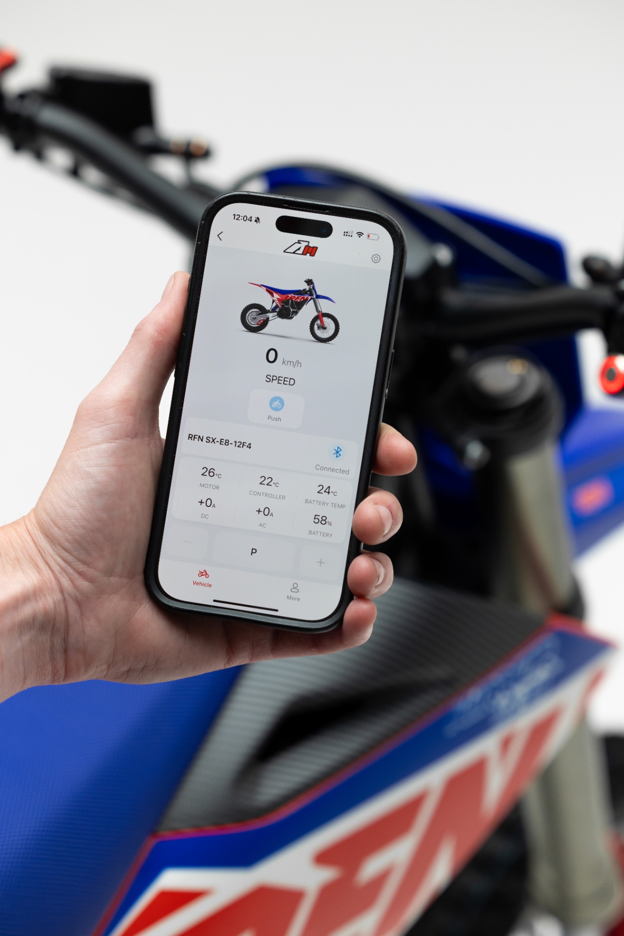 RFN Warrior SX-E8 — aplikacja mobilna Bluetooth z telemetrią: prędkość, temperatura, poziom akumulatora