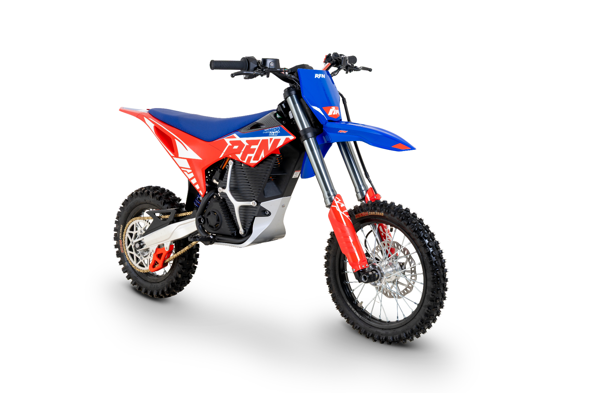 RFN Warrior SX-E8 — elektryczny motocykl crossowy 8 kW, studio, ujęcie 3/4 z przodu z lewej