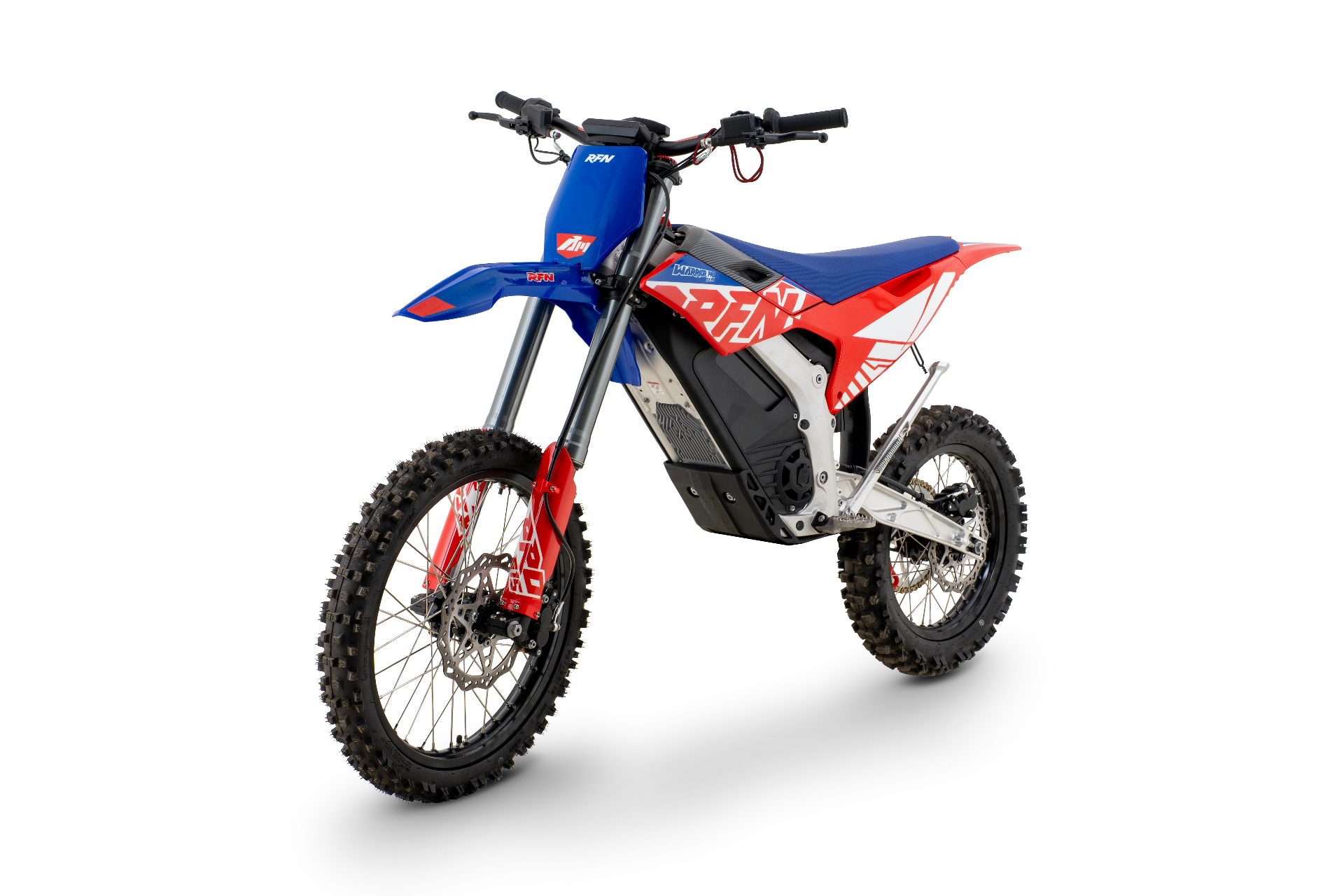 RFN Warrior Pro SX-E15 — elektryczny motocykl crossowy 15 kW klasy 250cc, ujęcie 3/4 z przodu